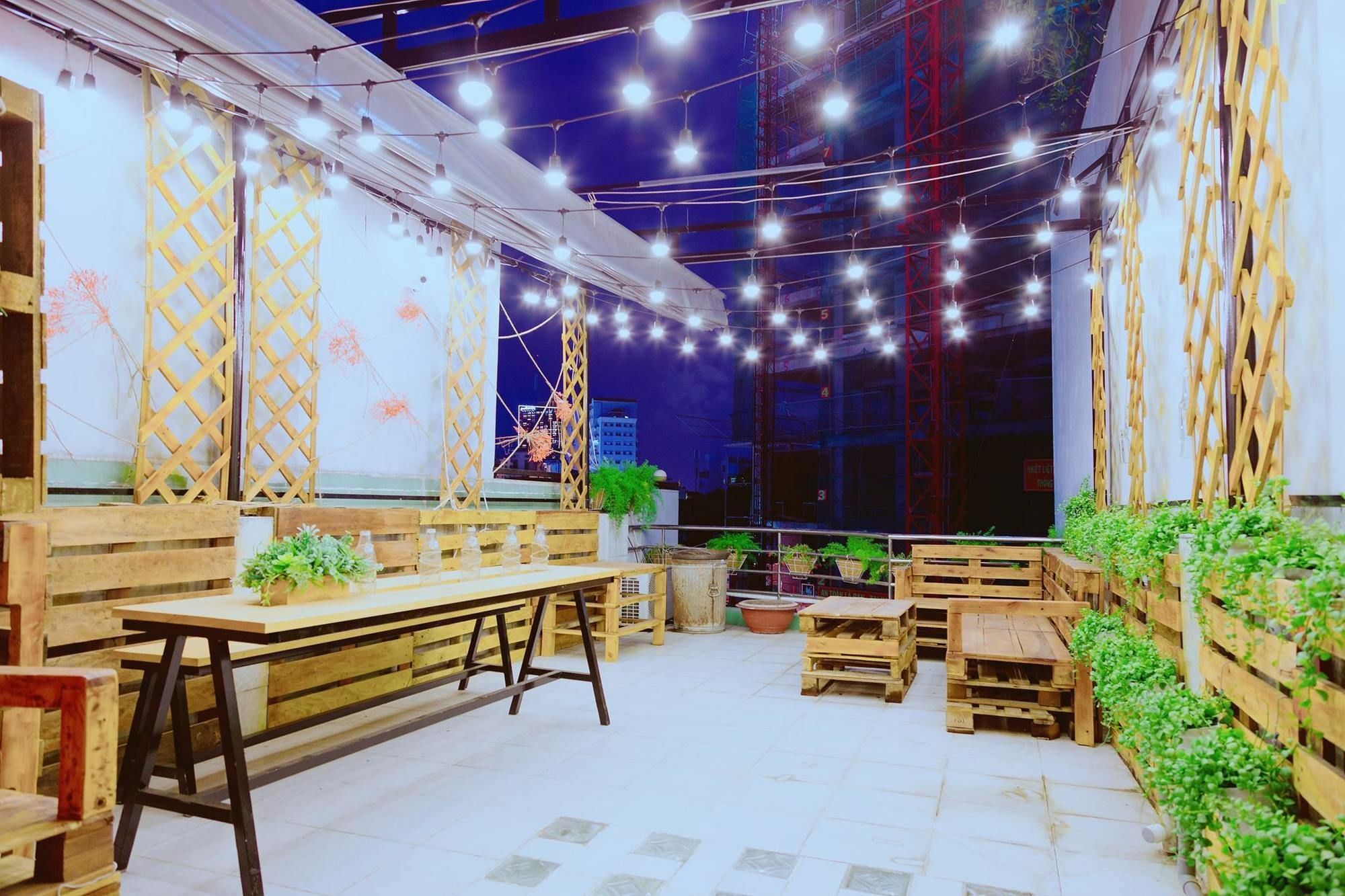 Tropical Vibes Homestay Хошимин Екстериор снимка