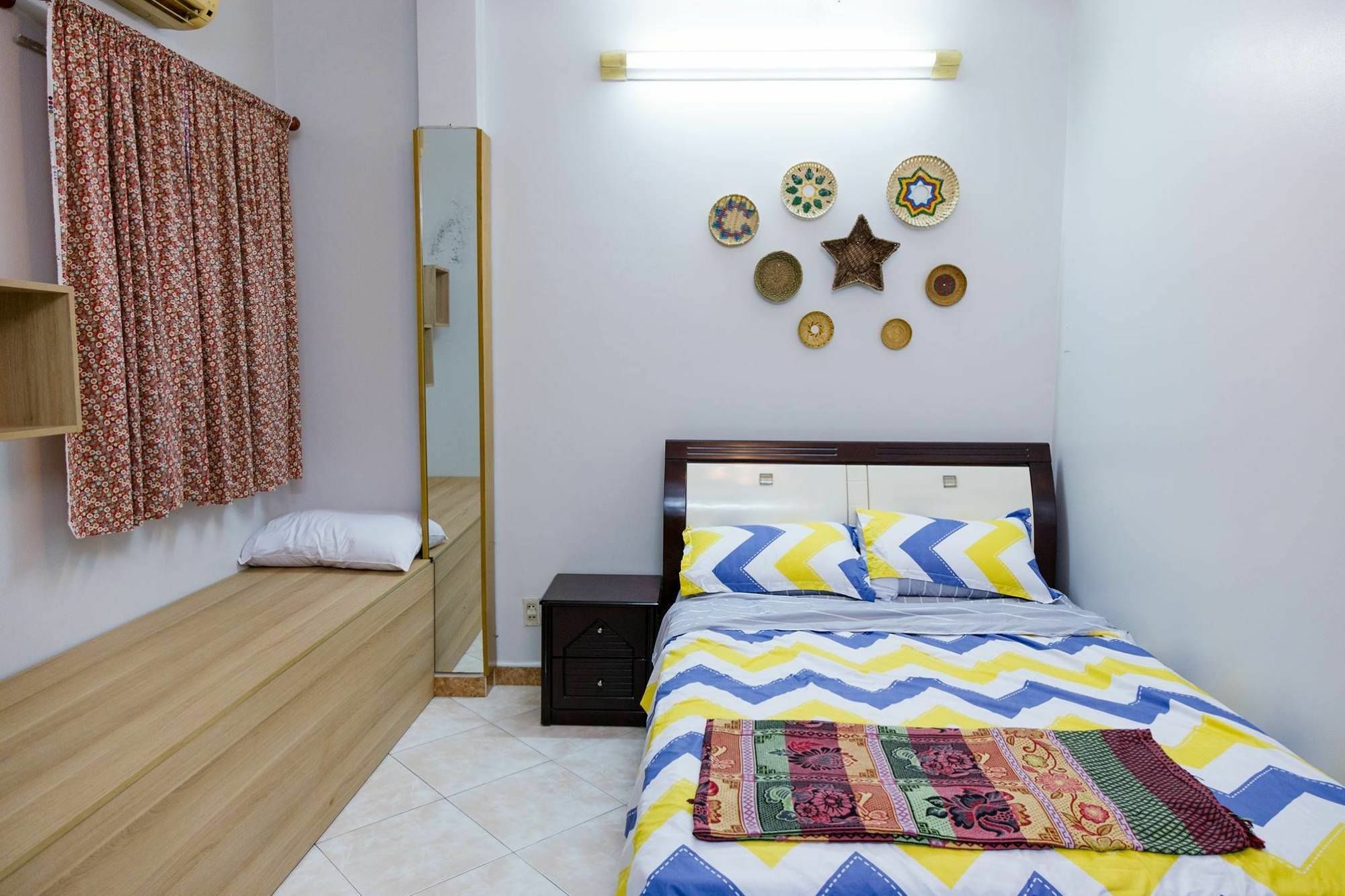 Tropical Vibes Homestay Хошимин Екстериор снимка